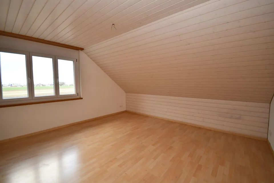 Grosszügige heimelige Maisonettewohnung an ruhiger Lage