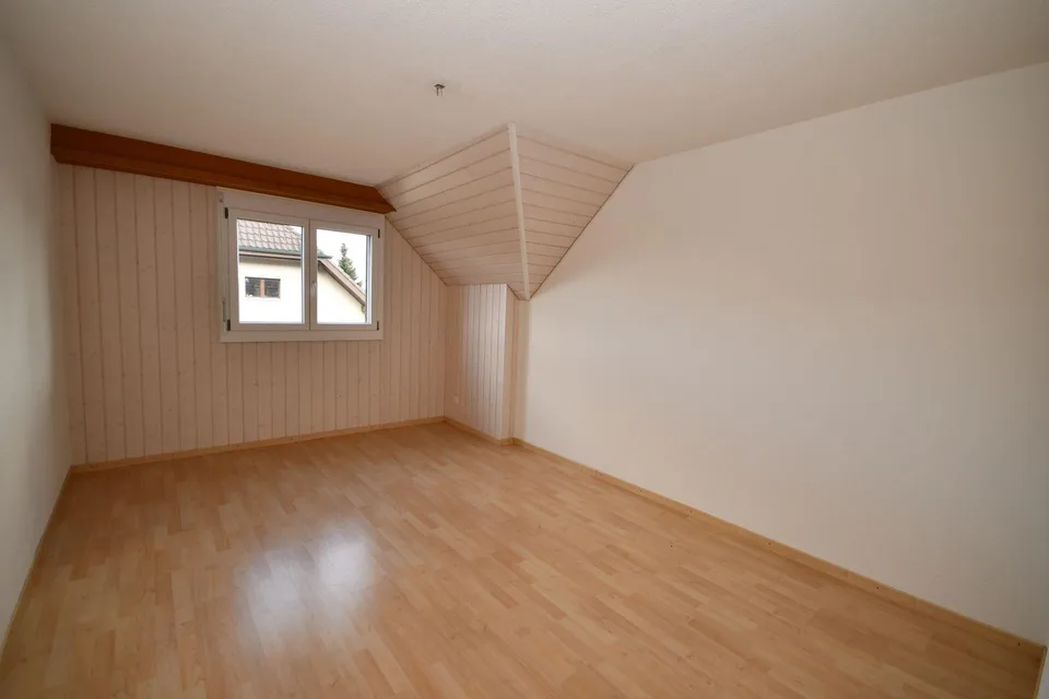 Grosszügige heimelige Maisonettewohnung an ruhiger Lage