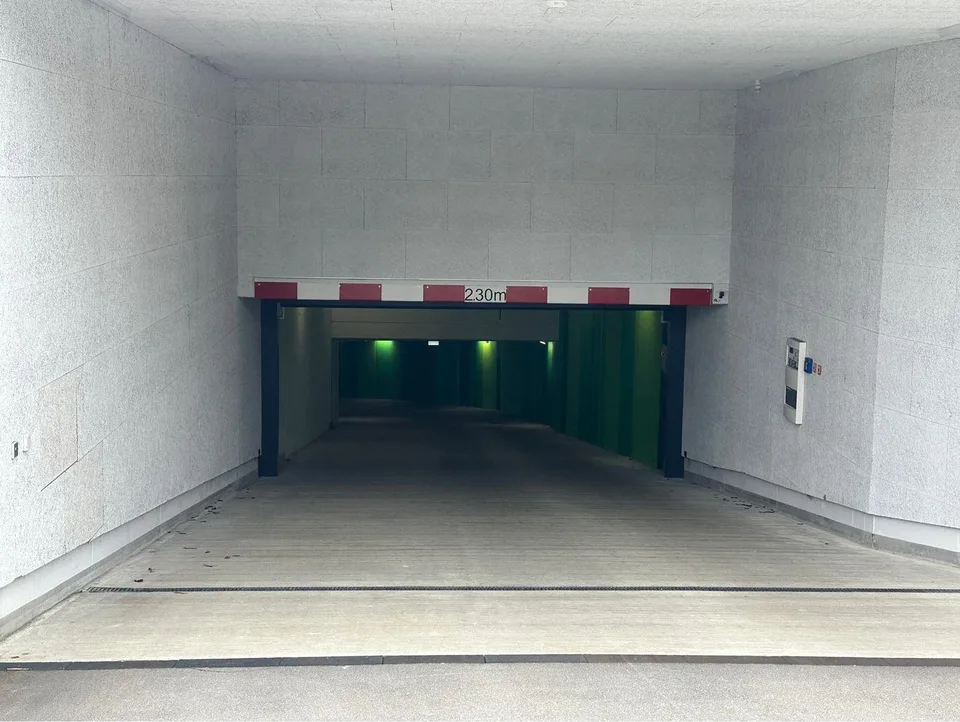 Auto-Einstellplatz in der Tiefgarage Neualtwil II ...