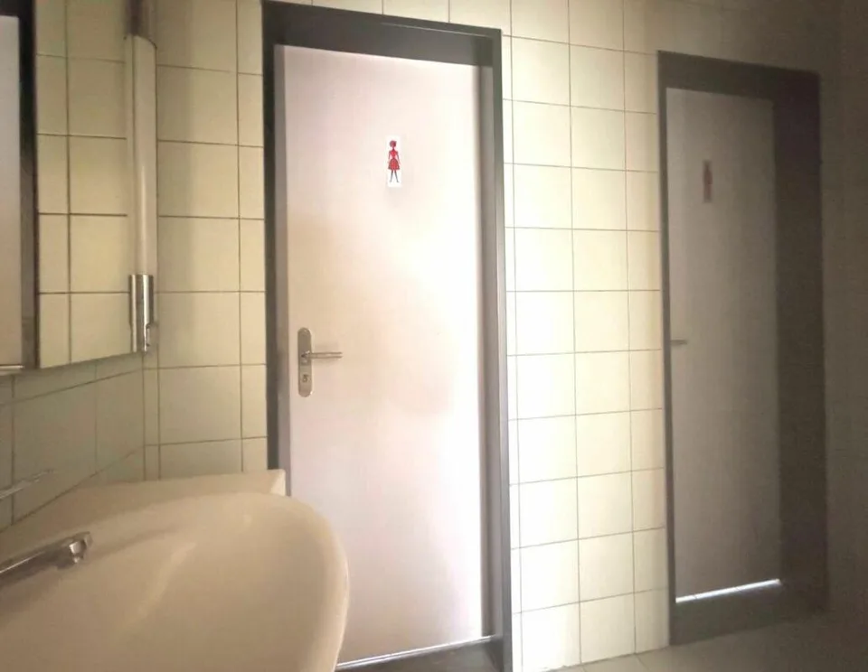 LUGANO · UFFICIO IN ZONA CENTRALISSIMA E DISPONIBILE DA SUBITO · 19... – Foto 7 von 13