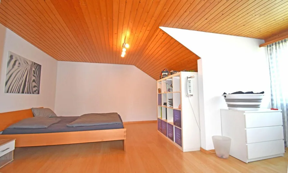 2.5-Zimmer-Dachgeschosswohnung in Schwarzenbach