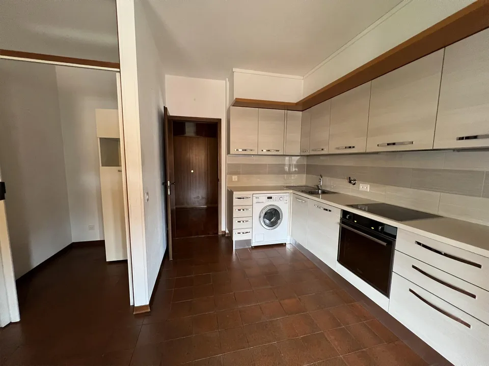 Ampio appartamento di 4.5 locali con A/C in ottima posizione a Lugano