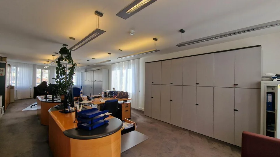 Belle surface administrative de 354m² au coeur de Lausanne: Place S...