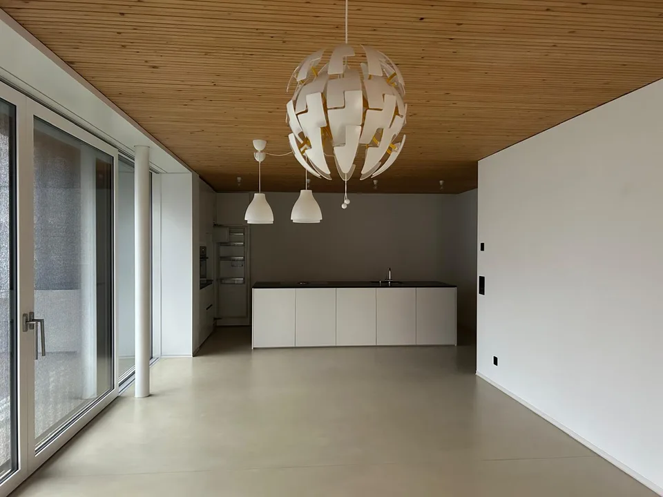 Moderne, seenahe 3.5- Zimmerwohnung