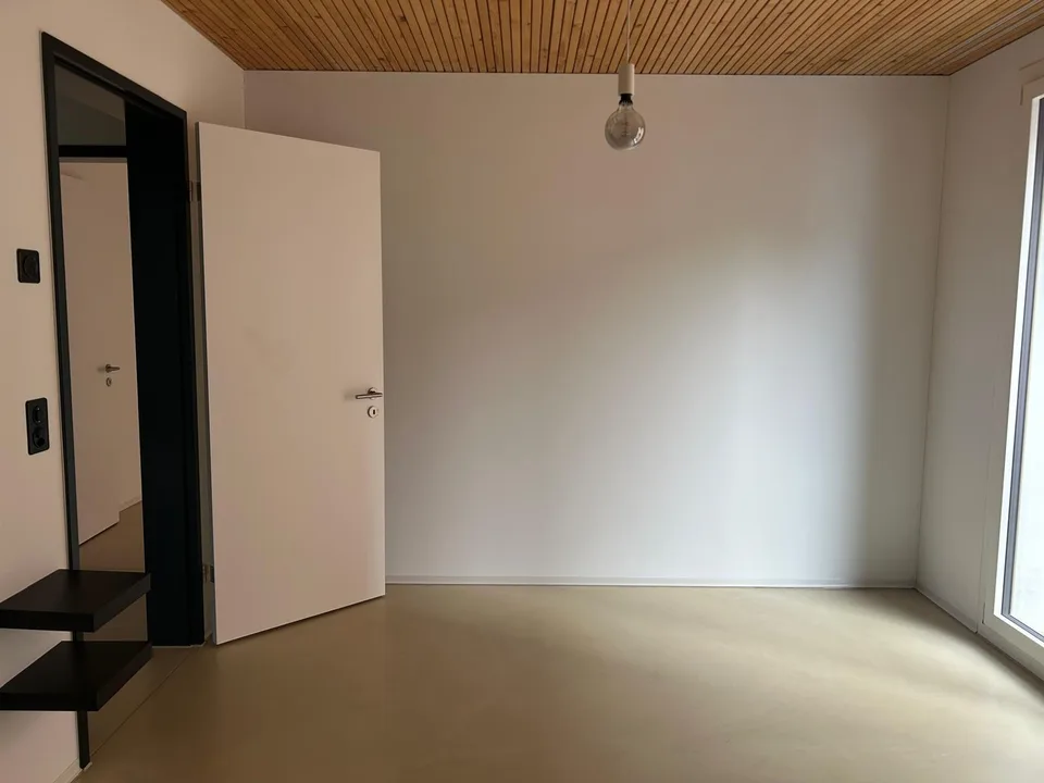 Moderne, seenahe 3.5- Zimmerwohnung