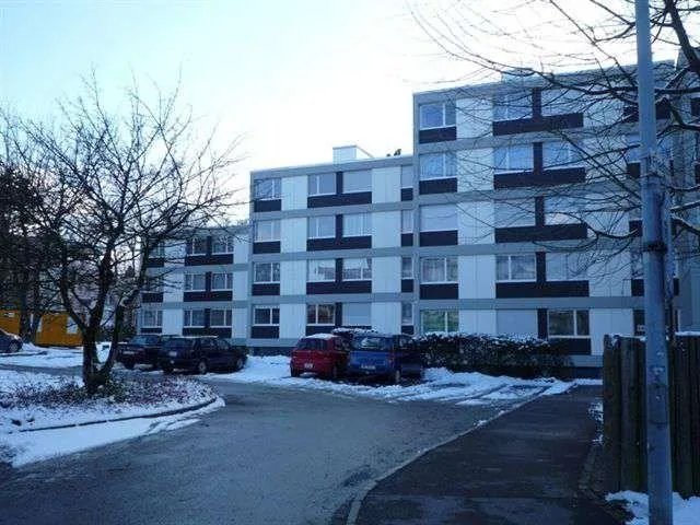 Einstellhallenplatz an zentraler Lage in Gümligen