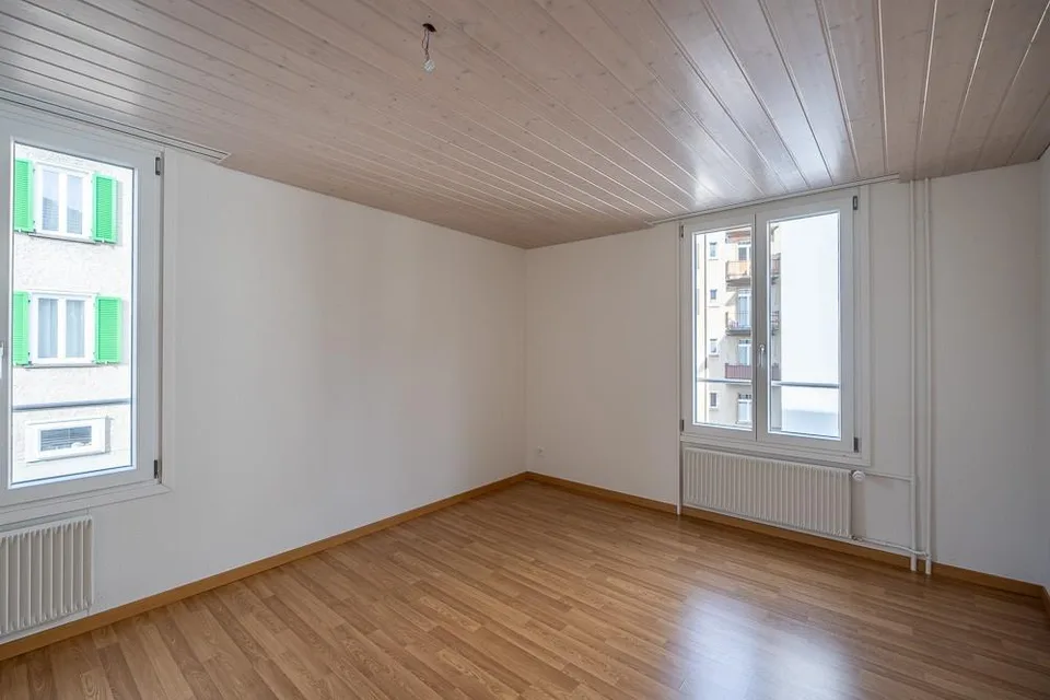 Teilsanierte 3.5-Zi. Wohnung 2. OG