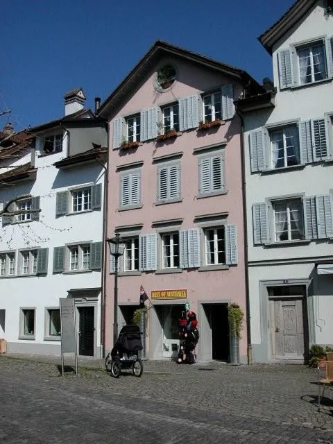 Stilvolles Ladenlokal in der Altstadt von Rapperswil (133m2)