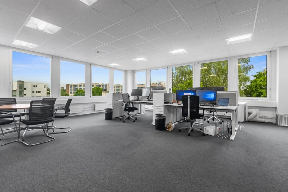 Ab 340 m²  vielseitige Büro- und Gewerbeflächen - Für unterschiedli...