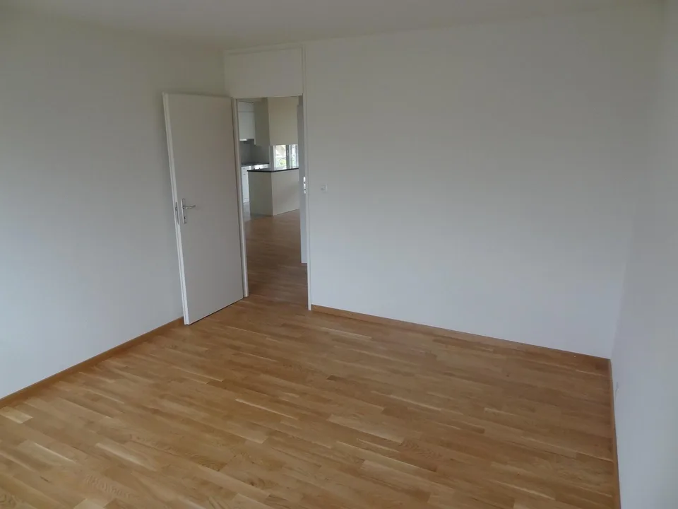 3.0 Zimmerwohnung in ruhiger Ueberbauung im Grünen – Foto 6 von 7