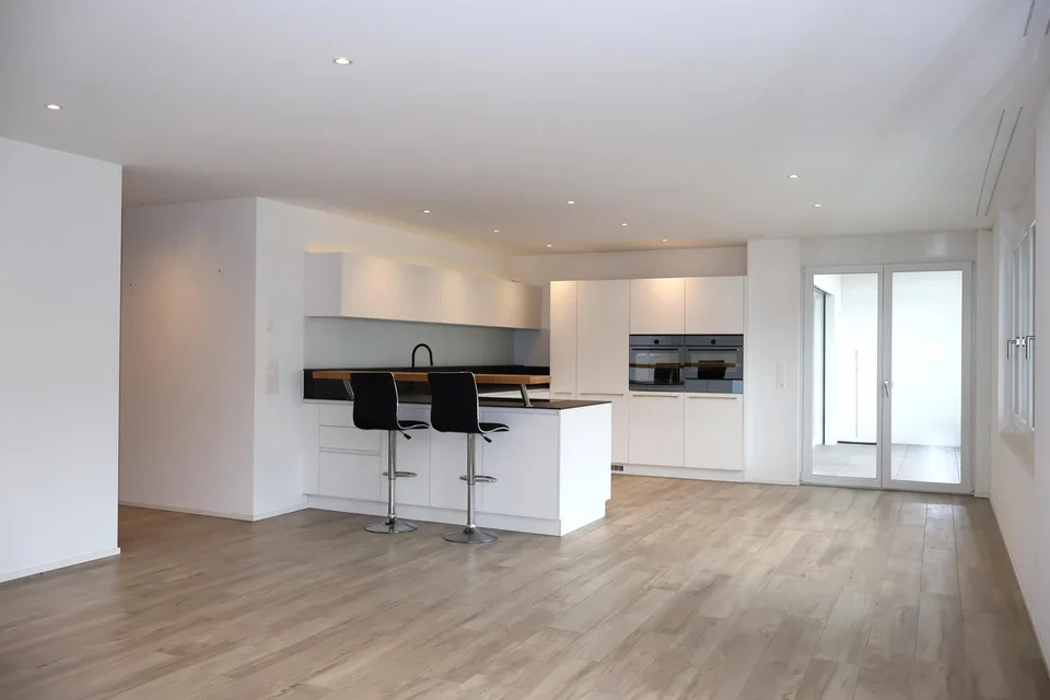 Exklusive und moderne 4.5 Zimmerwohnung Dachwohnung in Altishausen