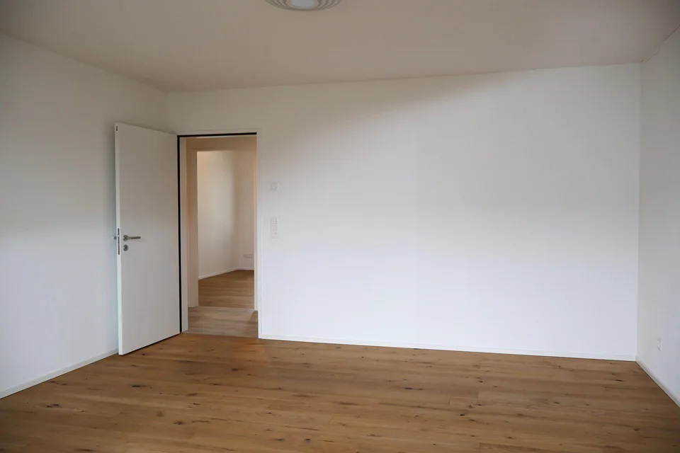 Exklusive und moderne 4.5 Zimmerwohnung Dachwohnung in Altishausen