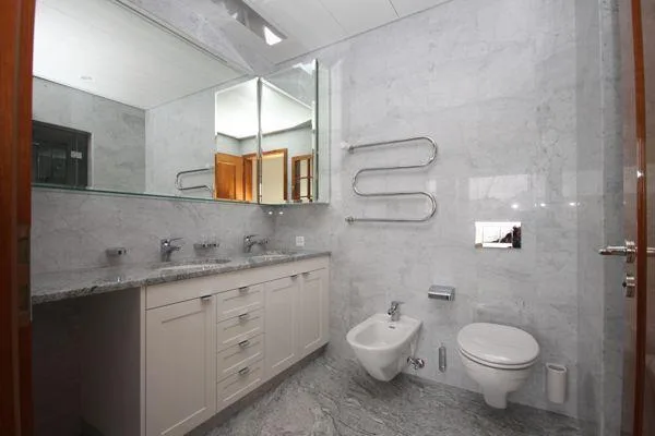 2.5-Zimmer-Attika-Wohnung im Zentrum von St. Gallen – Foto 9 von 10