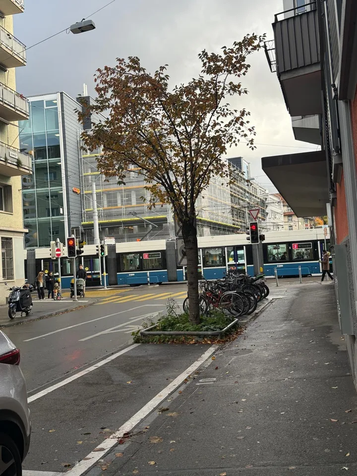 DEIN NEUER ARBEITSPLATZ ALS EIGENSTÄNDIGE/R COIFFEUR