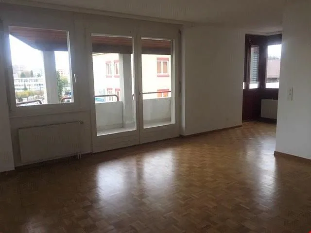 Helle und grosszügige 3.5 Zimmerwohnung