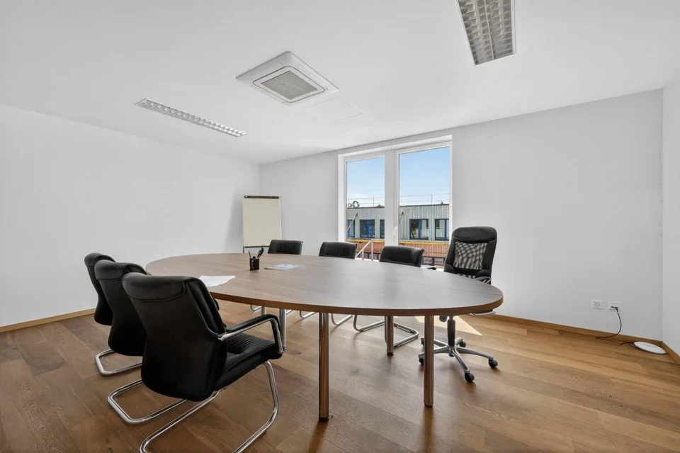 Attraktive Büro- und Lagerfläche