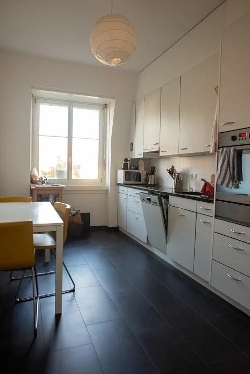 Appartement de vieille construction magnifique avec vue