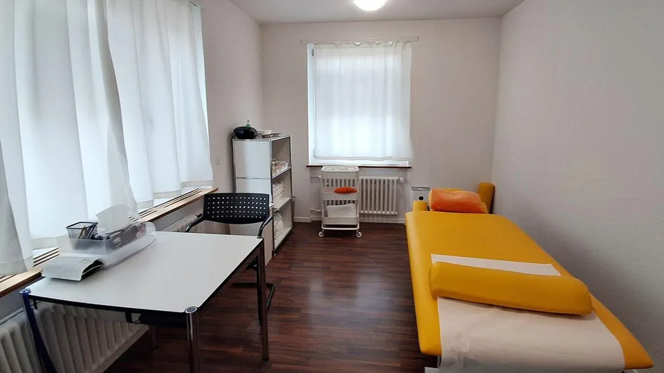 Zentralgelegene Büro- / Praxisräumlichkeiten suchen neue Mieter