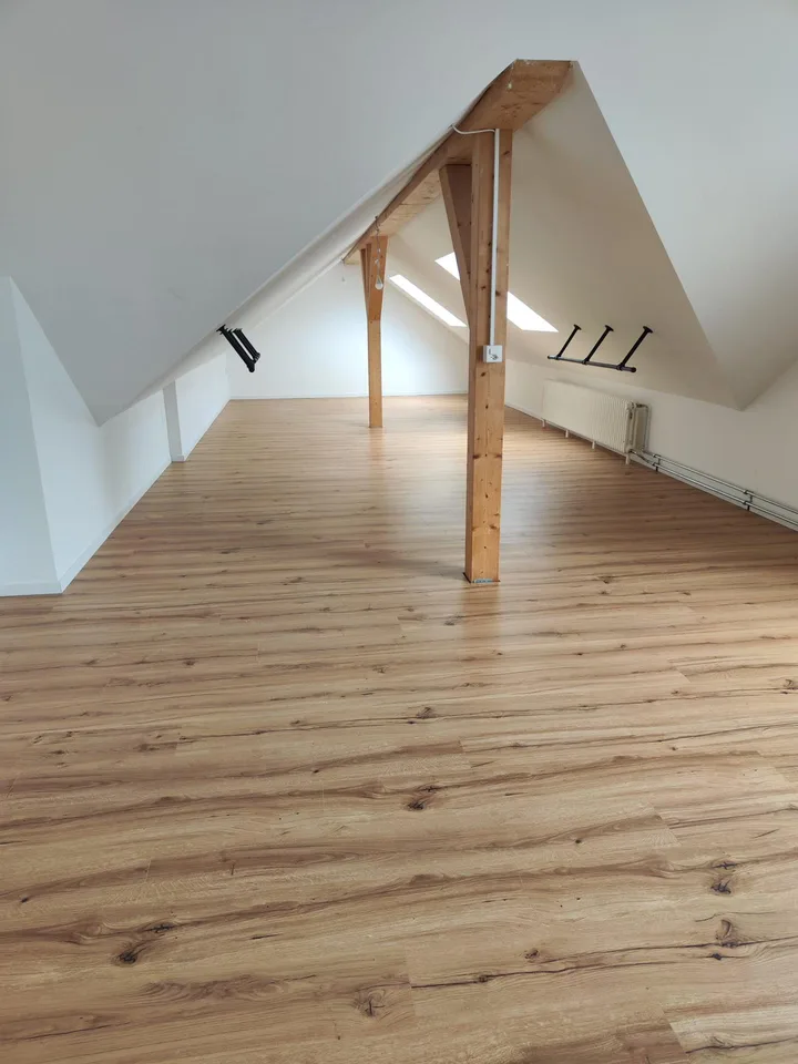 Gemütliche 1.5-Zimmer-Dachwohnung mit viel Charme in Niedergösgen – Foto 4 von 7