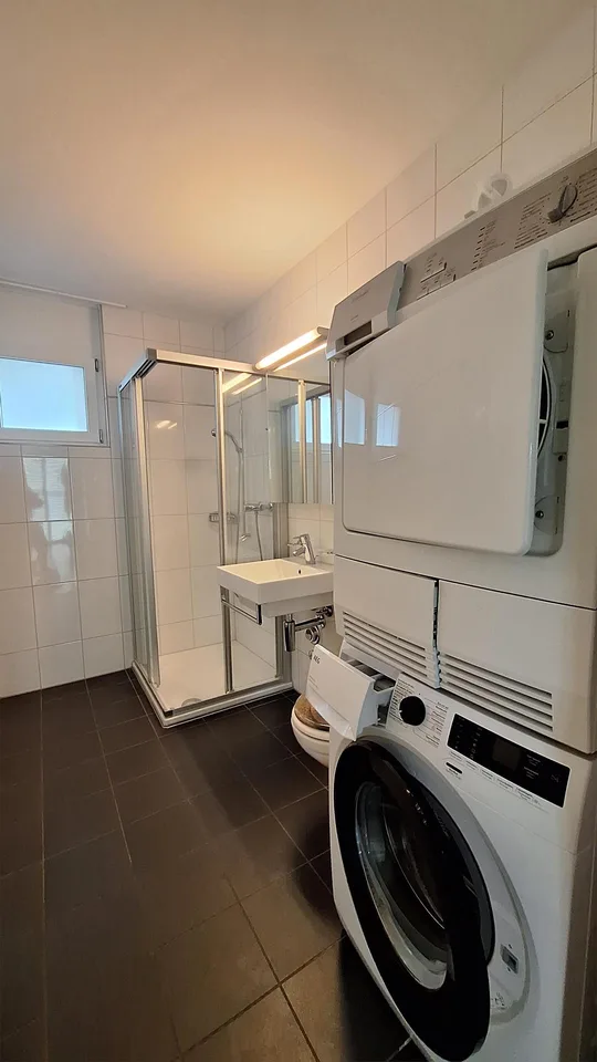 4.5-Zimmerwohnung, zentral gelegen, hell, grosszügiger Grundriss