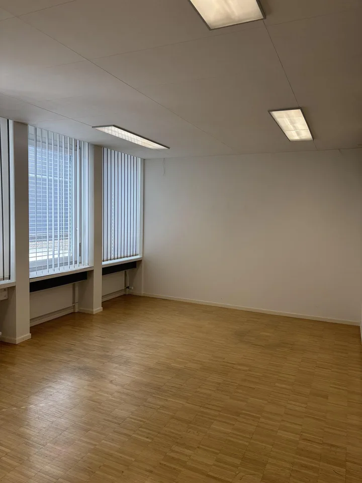 Allmeindstrasse 17 - Ihr Geschäftssitz?