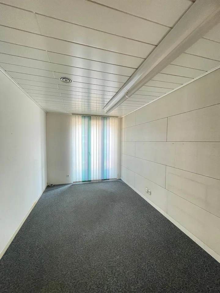 IL TUO LOCALE COMMERCIALE IN PIENO CENTRO A BELLINZONA – foto 10 di 10