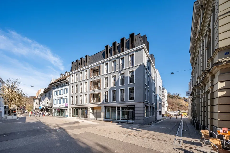 Altstadtflair & Neubaukomfort: Ihre neuen Büroräumlichkeiten