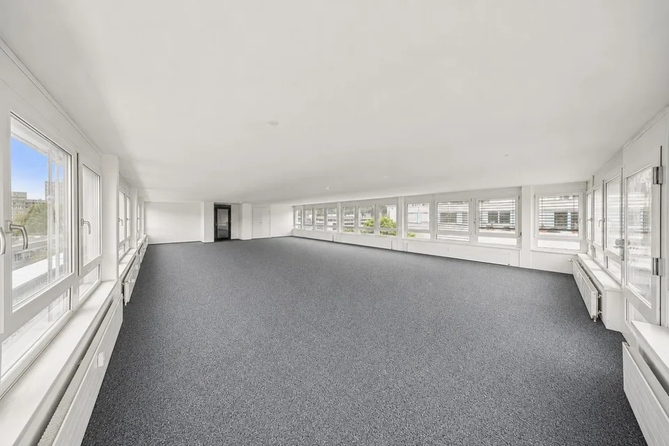 Raum für Ideen, Wachstum und Zusammenarbeit - Büro nahe Stadt Bern