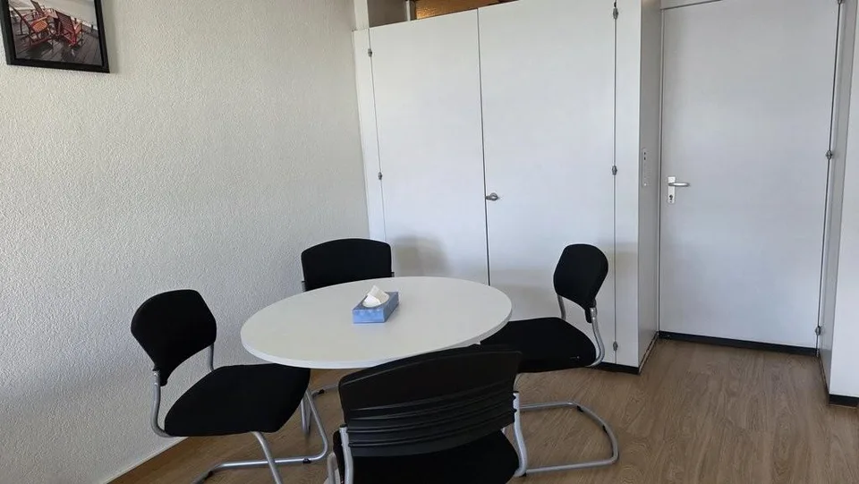 Bureau au centre-ville près de la gare