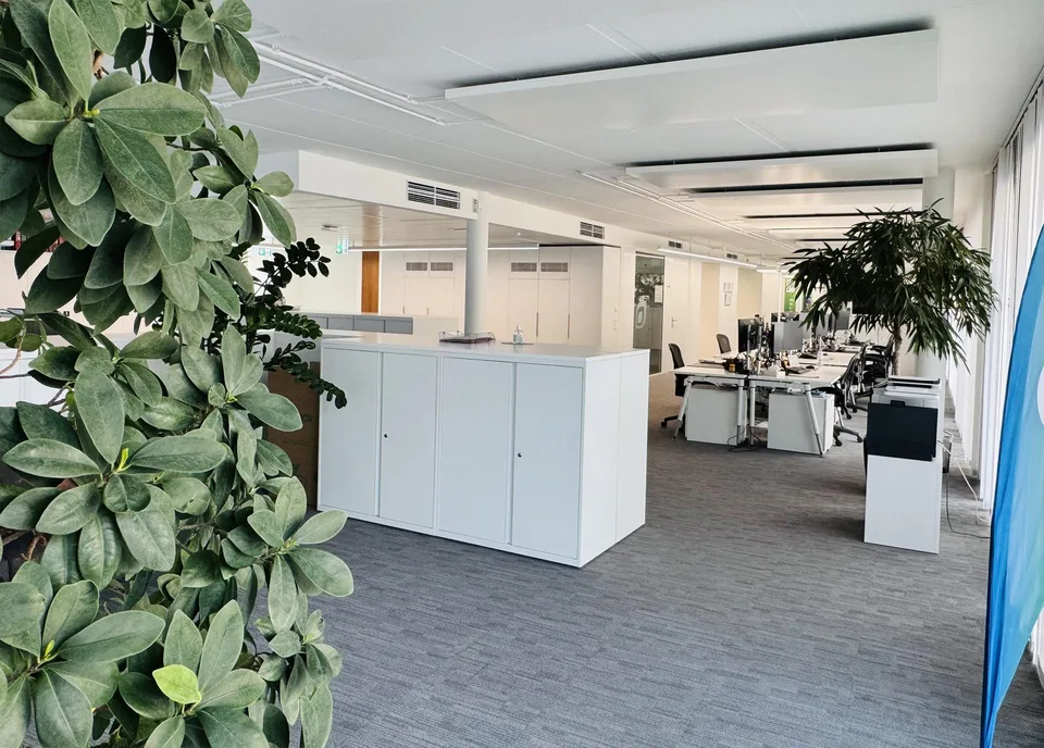 Bürofläche (ca. 700 m²) in Toplage Zug - Nachmieter gesucht