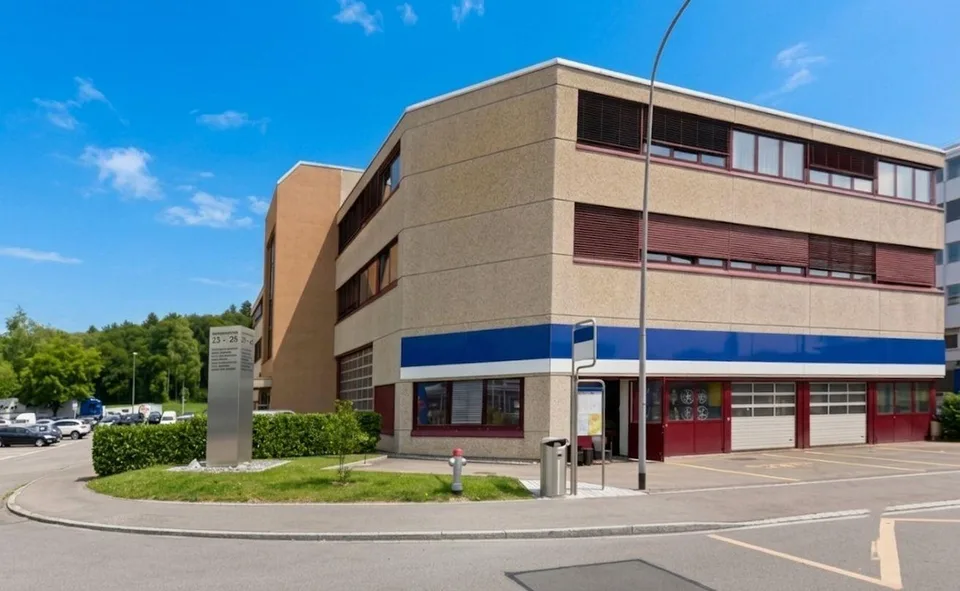 Seltene, attraktive EG-Fläche in Kloten!