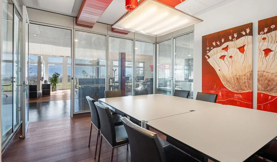Grosszügige Officefläche im steuergünstigen Kanton Zug – Foto 6 von 8