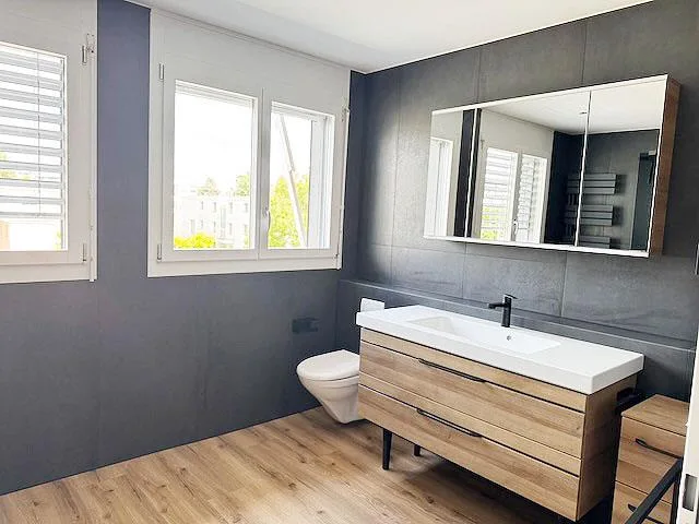 Schöne renovierte  138m2 - 4 1/2 Wohnung mit 45m2 grosser Terrasse