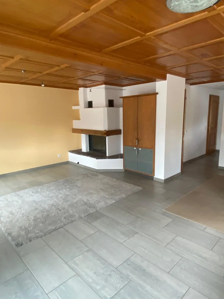 Einfamilienhaus sucht Familie mit Kindern