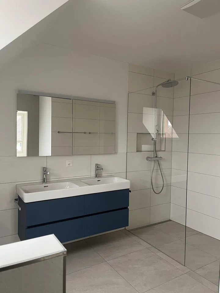 Neubau moderne 5,5 Zimmer Maisonette Whg