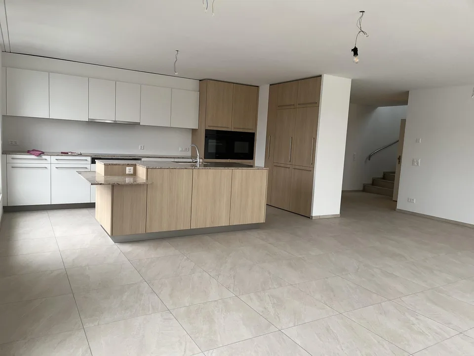 Neubau moderne 5,5 Zimmer Maisonette Whg