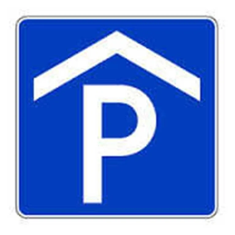 Einstellhallenplätze in privater Einstellhalle
