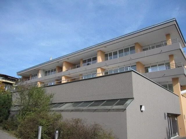 Einstellhallenplätze in privater Einstellhalle