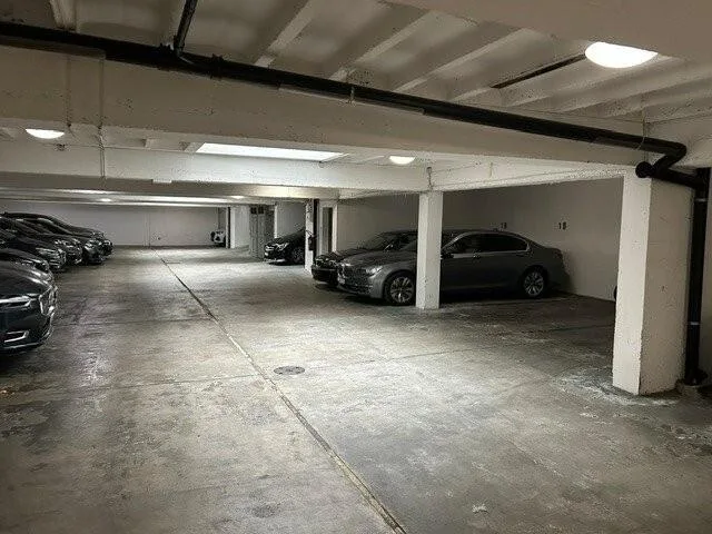 Place de parc à louer en souterrain