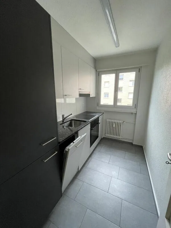 Preiswerte Singelwohnung mit modernisierter Küche und neuem Bad