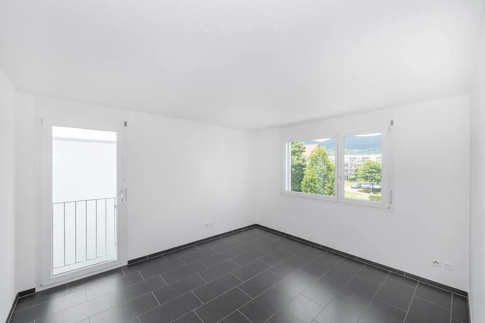 Moderne Attika Wohnung zu vermieten