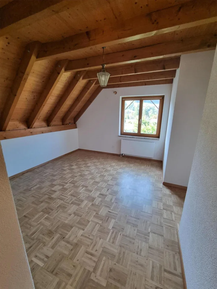 4.5 Zimmer Wohnung an schöner und ruhiger Lage