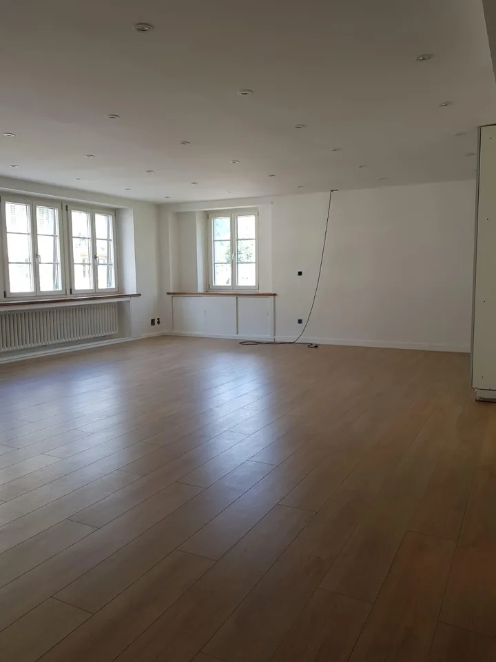 Renovierter Studio / Büroraum  im Zentrum von Schüpfheim 70m2