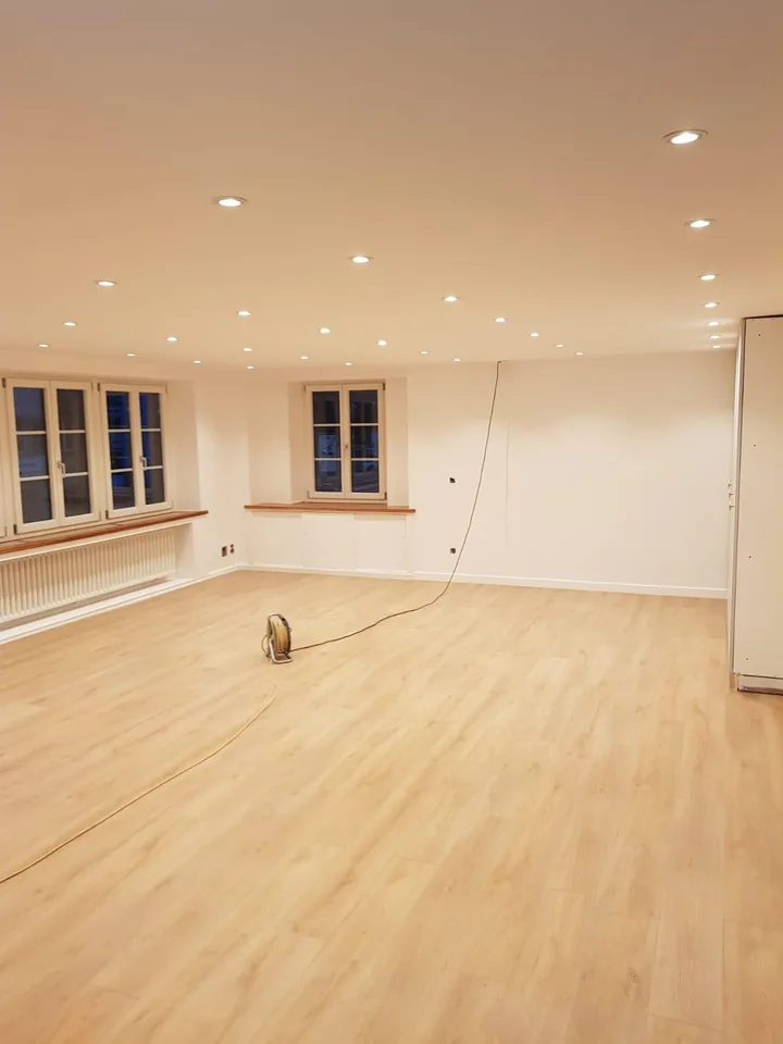 Renovierter Studio / Büroraum  im Zentrum von Schüpfheim 70m2