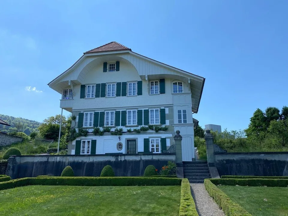 Charmante Dachwohnung in Wabern