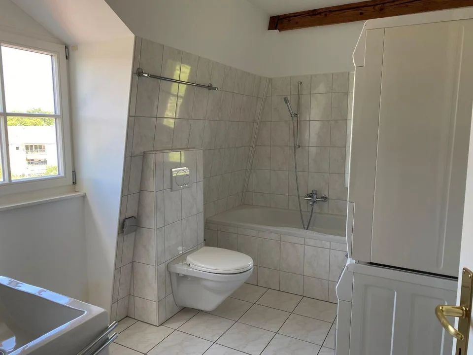 Charmante Dachwohnung in Wabern – Foto 8 von 10