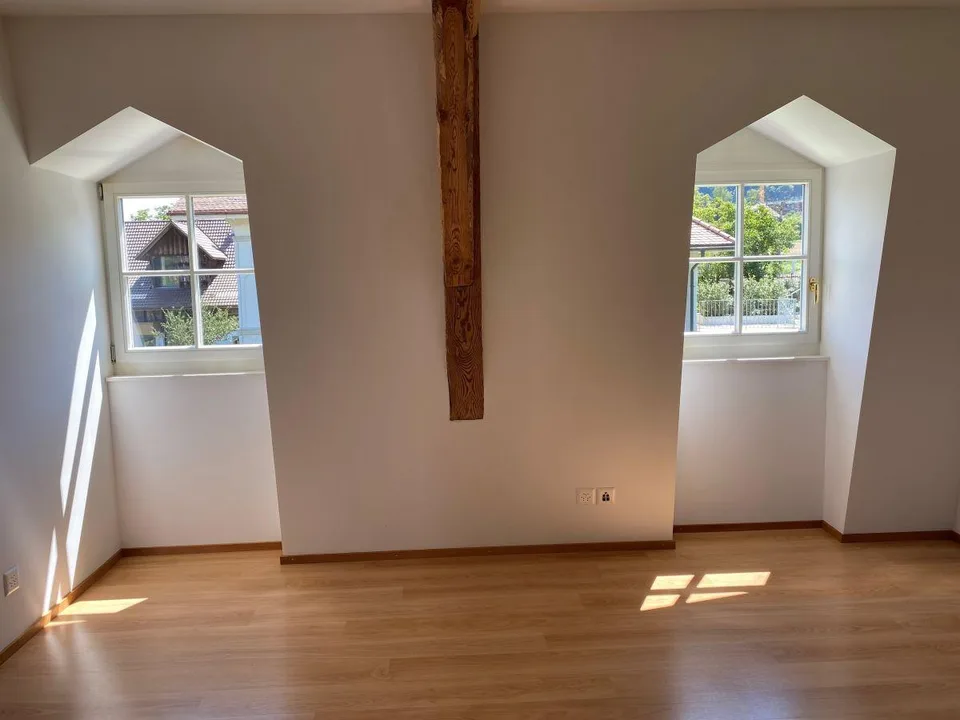 Charmante Dachwohnung in Wabern