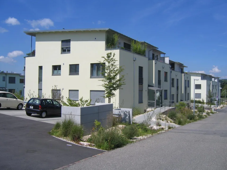 2 Zimmer-Atelier-/Büroräume, UG