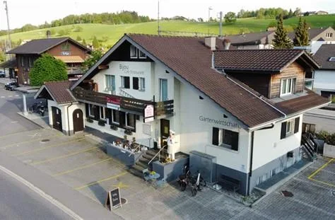 Gewerberäumlichkeiten mit 9 Parkplätzen – Ihre Chance in Seftigen