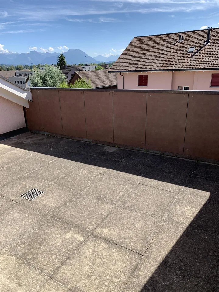 Wunderschöne 3.5 Zimmer Dachwohnung in Rebstein